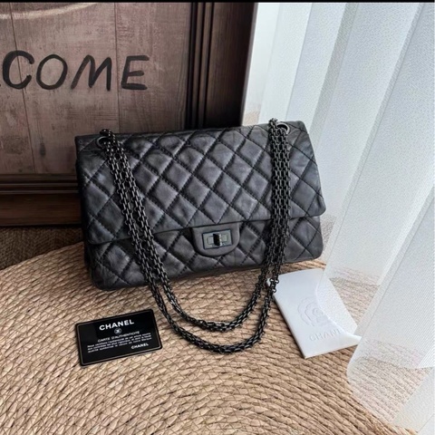 Chanel • 經典2.55 So Black牛皮中號 全黑