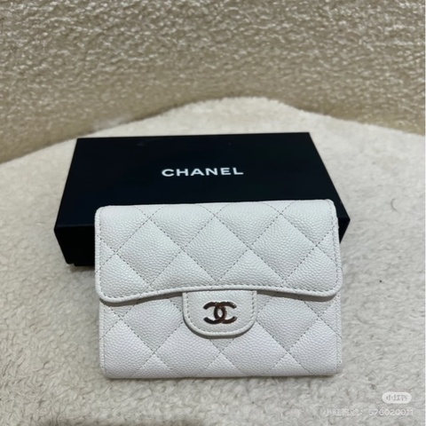 Chanel • 經典白銀荔枝牛皮三折短夾