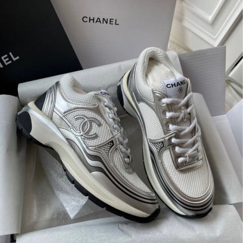 Chanel • 經典銀角大王運動鞋 36 / 37 / 38皆有