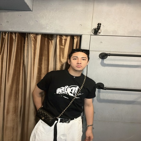 Chanel 香奈兒荔枝牛皮coco長夾 專櫃快6萬  買到賺到 就是一款很經典的發財長夾