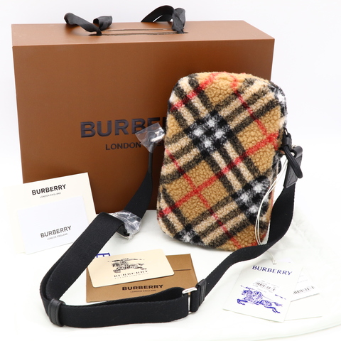 Burberry 羔羊澎澎毛 經典格紋 手機包 拉鍊 斜背包