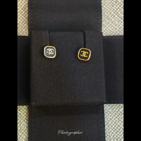 Chanel 26B小巧方型耳環
