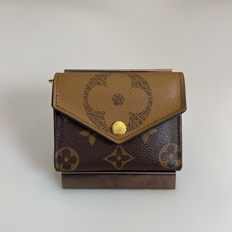 LV M80725/晶片款 Zoé 拚色三折零錢短夾