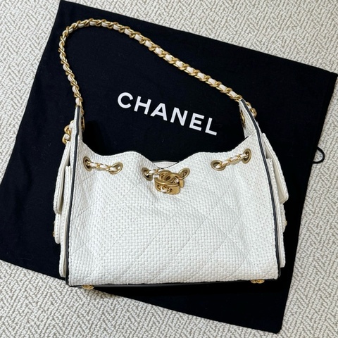 Chanel/香奈兒 25Bag 26P白拼黑編織抽繩迷你水桶包單肩包
