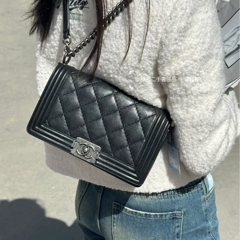 💎Chanel香奈兒| leboy黑銀中號 鏈條包|98新18年有卡