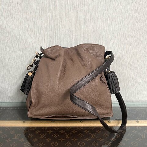 LOEWE FIamenco流蘇福袋 肩背斜背包28*26*10 98新配件塵袋