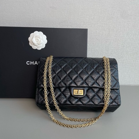 Chanel香奈兒🖤2.55 黑金中號💕 98新✨15開無卡 尺寸：19.5×28×7.5cm