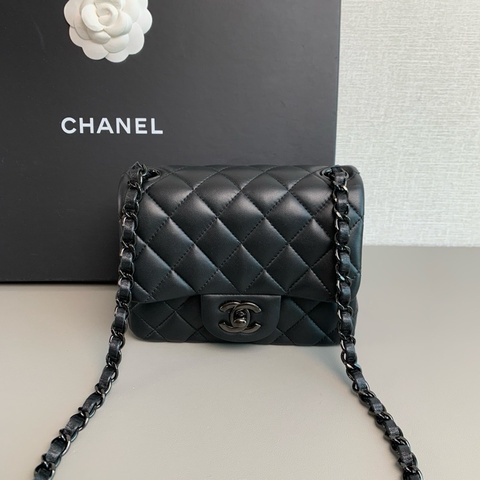 Chanel香奈兒🖤  so black全黑cf方胖子鏈條單肩斜挎包 💕99新✨芯片款  尺寸：16.5x12