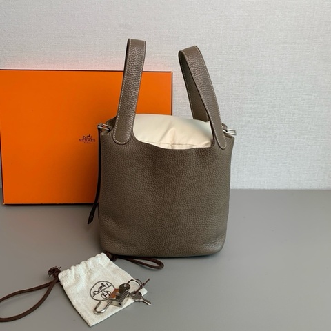 Hermès 愛馬仕🐎 大象灰Picotin菜籃子18💕  98新✨D刻 尺寸：18×18