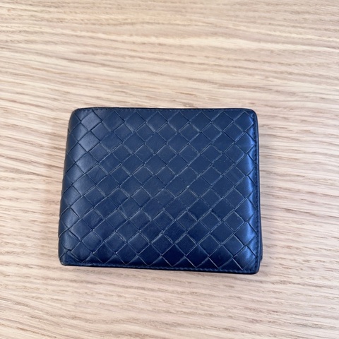 BOTTEGA VENETA 寶緹嘉 小牛皮編織對折短夾(夜藍色)