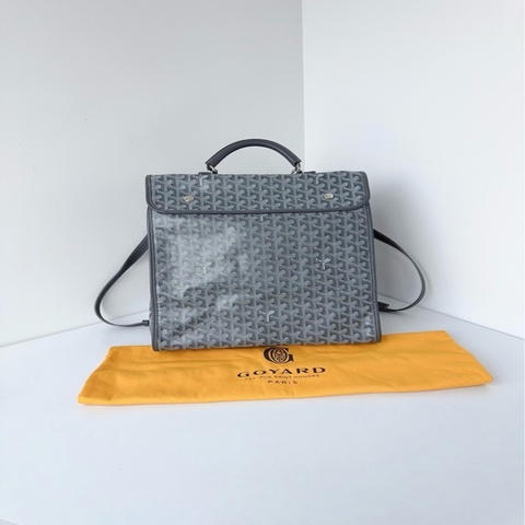 Goyard Saint Léger 灰色狗牙紋雙肩包 💕 98新✨2024年 尺寸33*38*15