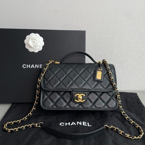 Chanel香奈兒🖤 22k黑金荔枝皮手柄郵差包💕 99新✨ 芯片款 尺寸：25×16