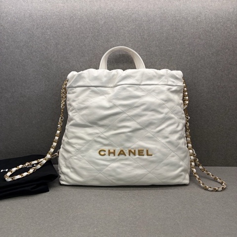 Chanel 香奈兒 22Bag 23p金扣 白色 菱格 牛皮 手提 背包雙肩包 Size：34*29*7 釐米，附件：塵袋