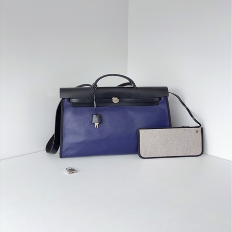 Hermès 愛馬仕🐎Herbag39單肩包寶石藍防水塗層拼黑白熊貓 黑皮翻蓋💗 98新✨C刻