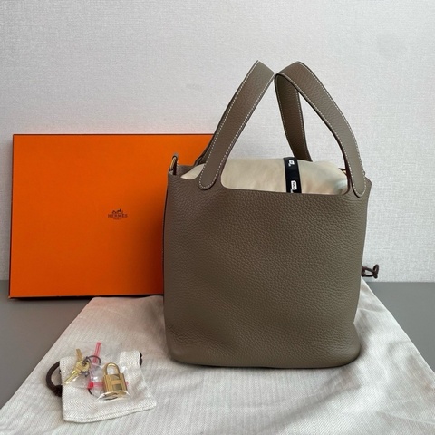 Hermès 愛馬仕🐎 大象灰金扣菜籃子 picotin22💕 98新✨W刻 尺寸：22×22