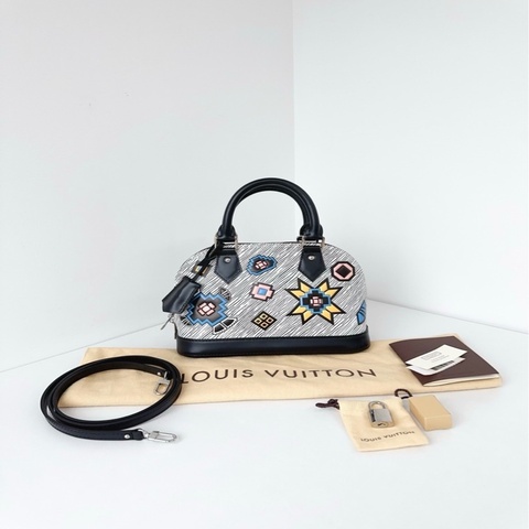 Louis Vuitton 路易威登👑 限量款塗鴉水波紋Alma BB貝殼包✨全新 尺寸23*17*10
