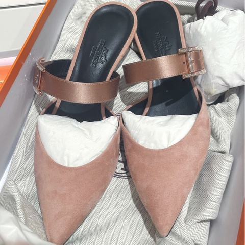 未使用 HERMES 愛馬仕 Blink緞面穆勒時尚包頭粉色尖頭高跟鞋