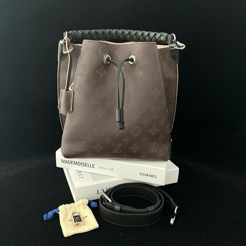Louis Vuitton/路易威登 Muria月光女神 咖色棕色拼淺咖色內里 經典老花鏤空水桶包手提包單肩包 芯片款