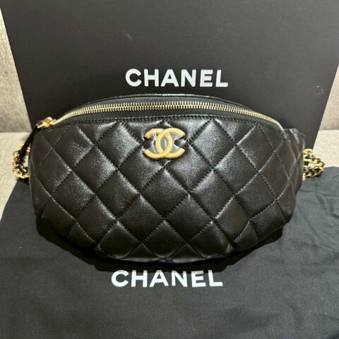Chanel經典黑色亮面小羊皮腰包晶片款
