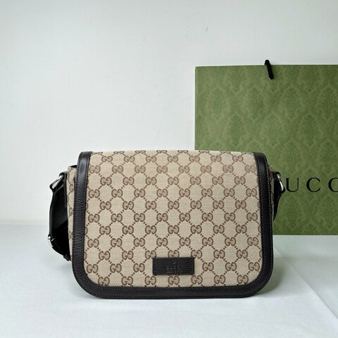 GUCCI 全新老花帆布郵差包