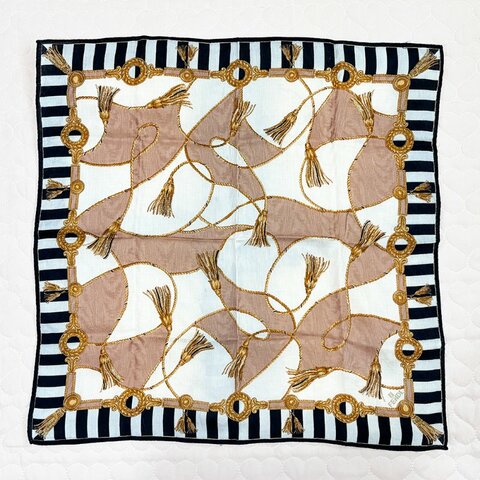 FENDI 芬迪 絲巾 方巾（47*47cm）