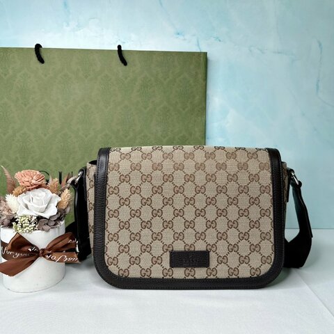 GUCCI 全新帆布郵差包