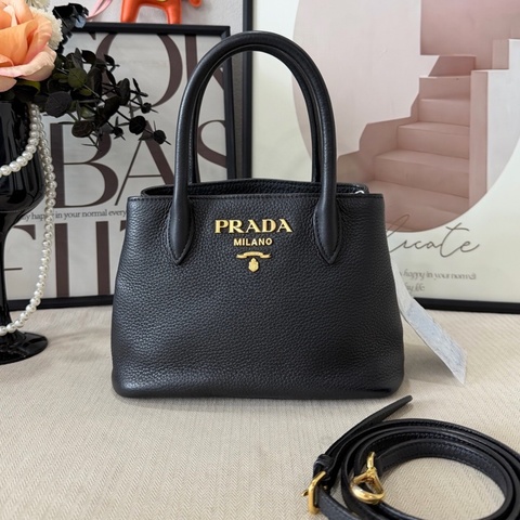 Prada 普拉達 黑色餃子包手提單肩斜挎包 尺寸20*10*17