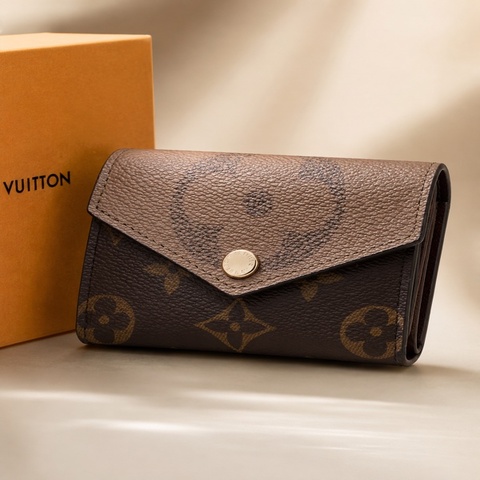 Louis Vuitton Zoe Wallet (M80725)