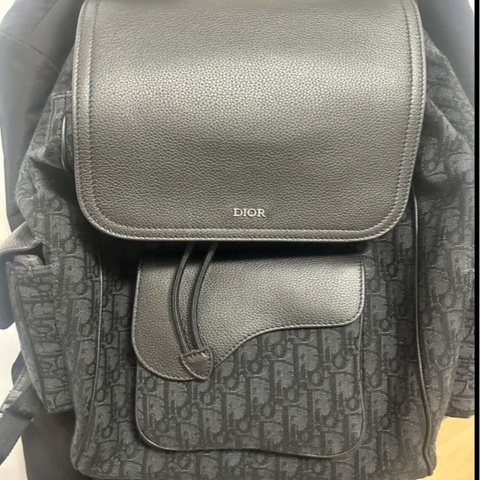 Dior Saddle 翻蓋後背包