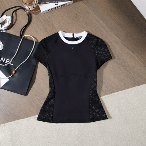 CHANEL 24C早春度假系列插肩滿印銀閃雙C收腰短袖上衣 Size36