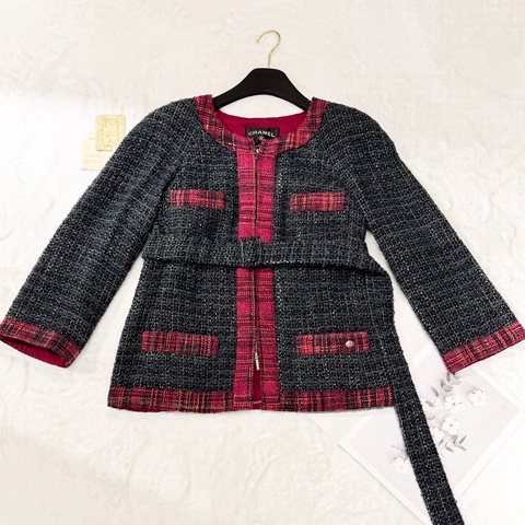CHANEL 18B秋冬系列黑紅格紋鑲邊tweed附腰帶外套 Size38