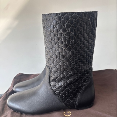 閒置未使用  GUCCI/古馳 純黑雙G滿印短靴全套 37碼  靴高24釐米