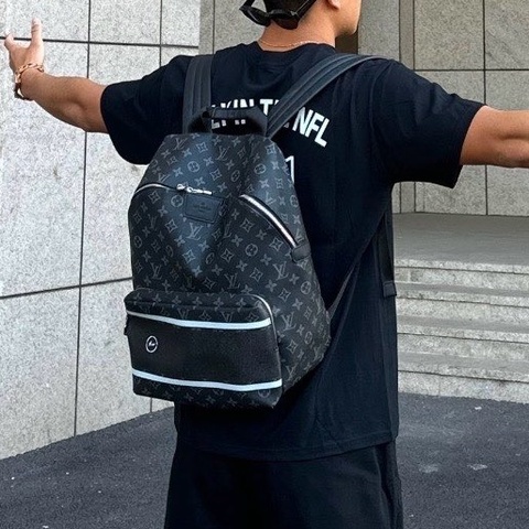 ✨Lv x 藤原浩 限量聯名後背包 整體狀況不錯 可放電腦 98新🆕