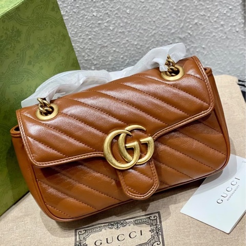 Gucci • 經典Marmont 馬蒙焦糖色牛皮鏈條包