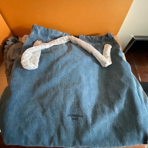Denim tote with shoulder chain