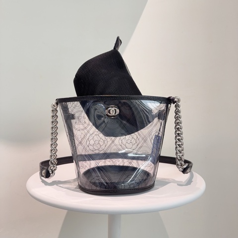 Chanel 香奈兒 PVC 山茶花 水桶包內有子袋可拆卸