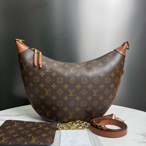 LOUIS VUITTON路易威登，芯片款 LOOP HOBO 大號經典老花滿印鏈條包豌豆包月亮包斜挎單肩包，