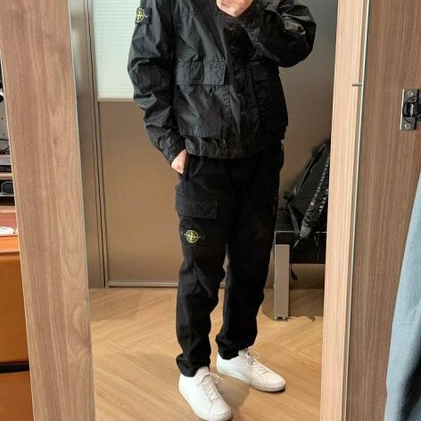 💎Han's house精品服飾💎STONE ISLAND 徽章 彈性 工裝褲 長褲 現貨32/34 原價 18200