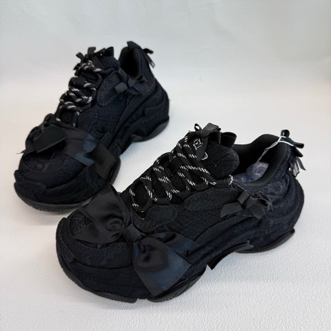 Balenciaga巴黎世家 Triple S黑色 限定蝴蝶結系列 36碼