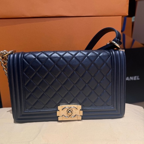 香奈兒Chanel leboy藍色羊皮，23開