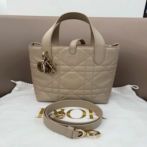 Dior 迪奧  胭脂米色竪版Toujours土著小號 26標 附件 塵袋