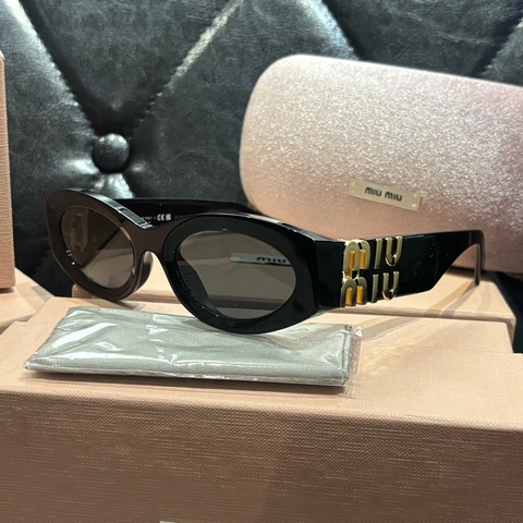 Miumiu 11w墨鏡 全新