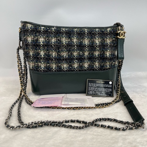 Chanel • 經典Gabrielle 墨綠色毛呢拼皮流浪包 中號 🈶購證