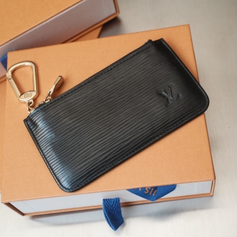 Louis Vuitton Epi Pochette Clés 水波紋鑰匙經典黑零錢包（附專櫃紙袋）