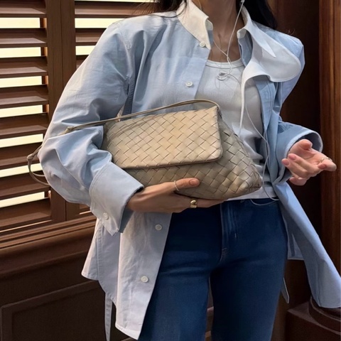 #專櫃近12萬 #現貨不用5萬#BV 奶茶色編織包#百搭款