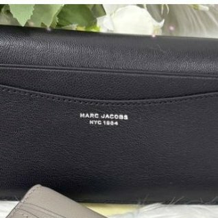 J05006 Marc Jacobs專櫃對開中長夾(有防塵袋)