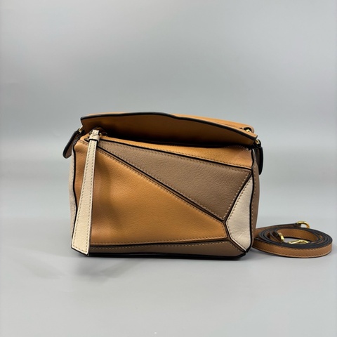 Loewe 羅意威 全皮拼色Mini幾何斜挎包 尺寸17*11