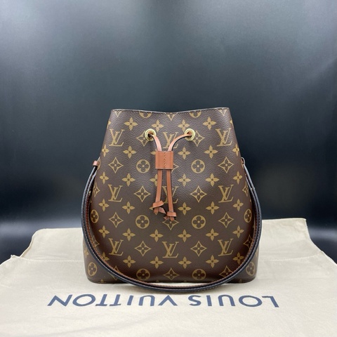 路易威登/Louis Vuitton  水桶斜挎包