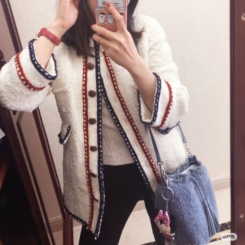 MIUMIU 藍色羊羔毛拼皮 抽繩肩背斜背水桶包 15*23*10 9新 配件盒子 塵袋
