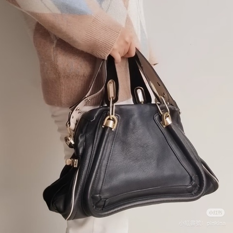 ✨Chloe｜paraty黑金牛皮三角包 單肩/手提/斜挎包｜98新有卡